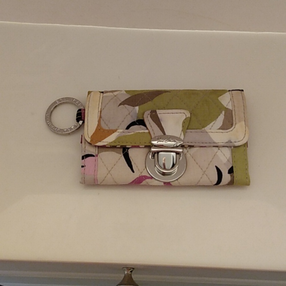 VERA BRADLEY Quick Swipe ID Case Wallet Key Ring Case